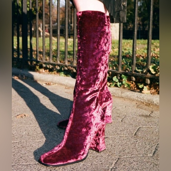 Silent D (Anthropologie) Pink Velvet Knee Boots - New size 36/ 6 - Picture 4 of 4